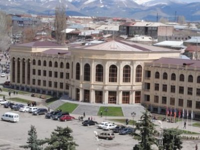 Սուրեն Պապիկյանի ազգականը՝ փոխքաղաքապետ․ «Բալասանյան» դաշինքը քվեարկեց ՔՊ-ականների օգտին