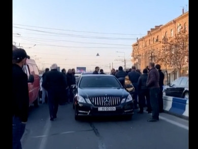 18 citizens are apprehended for participation in Yerevan protests