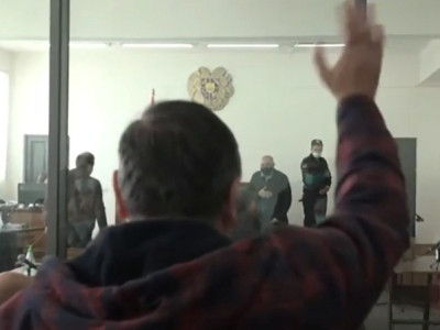 Opposition 'Armenia' faction MP Armen Charchyan greeted with applause in courtroom