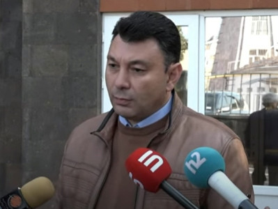 Երբ նա ԱԺ-ում  խոսեց, որ սահմանները չպաշտպանելը պետական դավաճանություն է, ինքնախոստովանական ցուցմունք տվեց. Շարմազանով