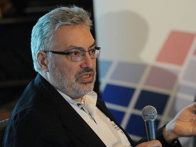 Russian analyst: Karabakh's regions under Azerbaijan's control are becoming a serious problem for Aliyev