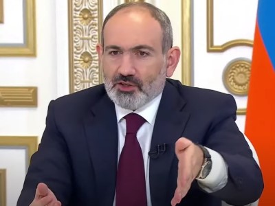 Մի կին մեկնաբանությունում գրել էր՝ մեզ խաղաղություն է պետք, իսկ հարսանեկան նկարի տակ՝ «թուրքն իմ թշնամին է». Փաշինյան