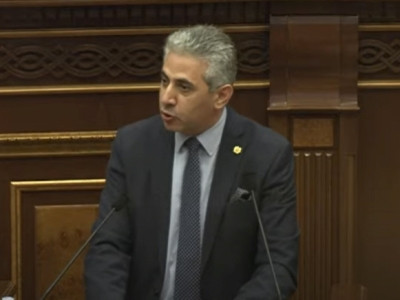 Armenia Constitutional Court ex-chief of staff proposes to hold parliamentary hearings under non-stop regime