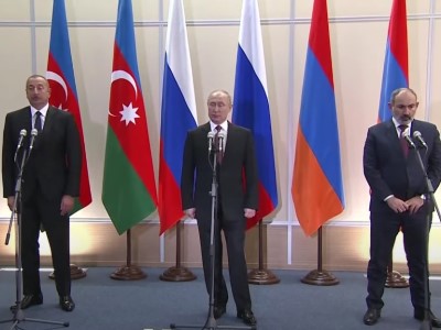 Putin, Pashinyan and Aliyev making joint statement