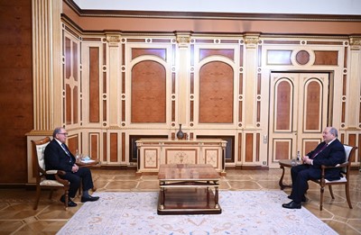 Президент РА принял исполнительного директора Армянской евангелической ассоциации Завена Ханджяна