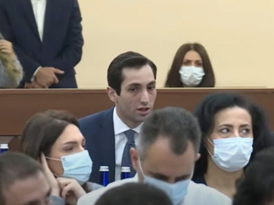 Ճիշտ կլինի, որ Հանրապետության հրապարակում գլխավոր տոնածառը տեղադրվի․ Դավիթ Խաժակյան