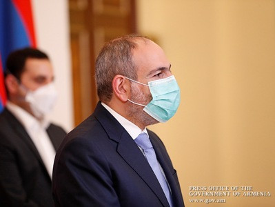 Armenian PM discusses Sochi meeting with defense minister and ruling party MPs