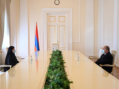 Նախագահ Արմեն Սարգսյանը հանդիպել է Վանո Սիրադեղյանի դստեր հետ