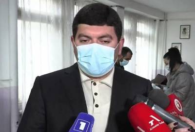 Մասիսում տնօրեններ կան, որոնք ընդհուպ զանգահարել են աշակերտներին. Դավիթ Համբարձումյան