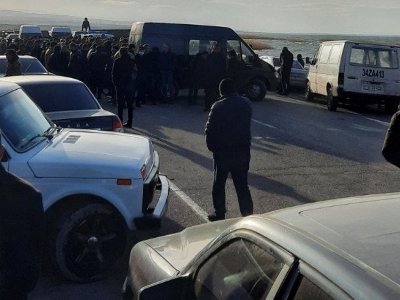 Vardenis protesters dismiss Armenia MOD statement on obstructing car taking wounded soldier to Yerevan