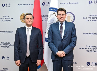 Ադրբեջանական զինծառայողները պետք է հեռացվեն Սյունիքի ճանապարհներից. Թաթոյանը` ԳԴՀ ԱԳՆ պաշտոնյային