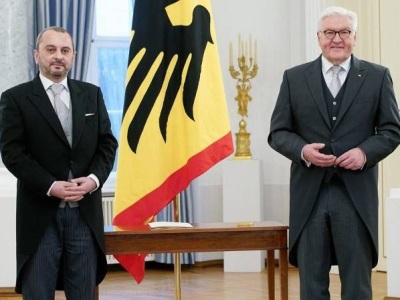 Armenia's Ambassador Viktor Yengibaryan presents credentials to Germany President