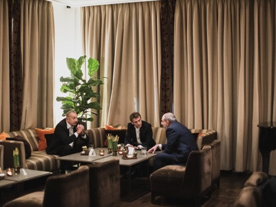 Macron: Armenia, Azerbaijan, together