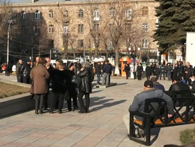 Vanadzor residents hold rally in defense of arrested mayor
