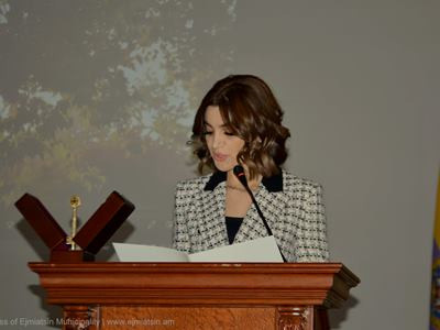 Armenia ruling party's candidate Diana Gasparyan assumes position of Mayor of Vagharshapat