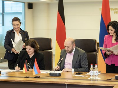 Armenia Central Bank, KfW sign loan contract for 3rd phase of Small and Medium-Sized Enterprises Lending Program