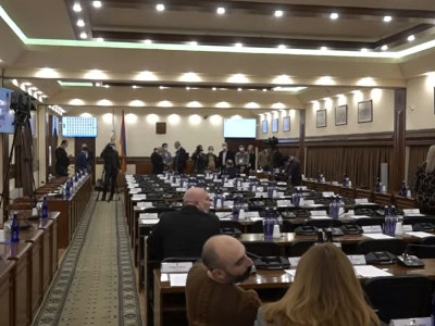 Ruling majority faction boycotting Mayor Marutyan-led session of Yerevan city council