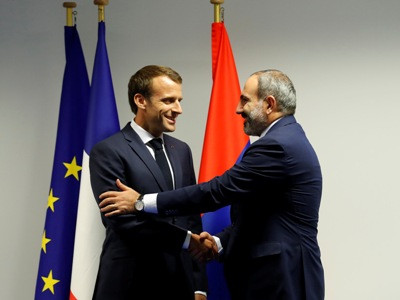 Pashinyan to Macron: Armenia stands with you and friendly France