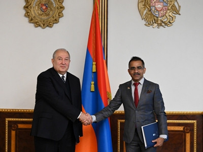 Armen Sarkissian receives India Ambassador