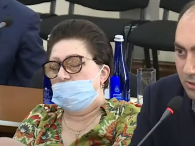 «Բարգավաճ Հայաստան» խմբակցության անդամ Լյուդմիլա Սարգսյանը քնել էր ավագանու նիստի ժամանակ