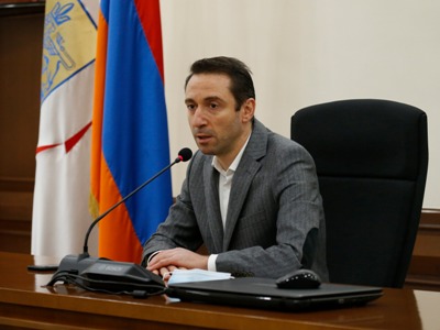 Hayk Marutyan bids staff of Yerevan Municipality farewell