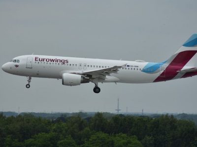 Brussels Airlines flight to Yerevan, hit by lightning strike, returns to Brussels Airport