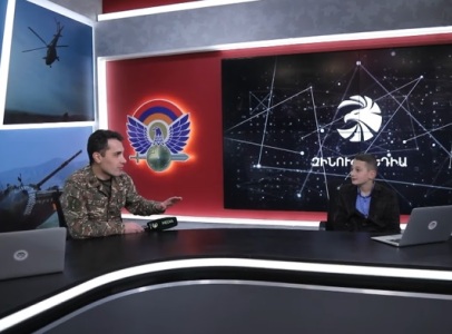 «Խաղաղությունը միասին կապահովենք». Սուրեն Պապիկյանն ընդունել է Ձմեռ պապից ինքնաձիգ խնդրած 10-ամյա Նարեկին