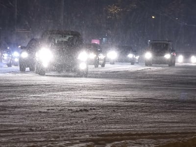Երեւանում եւ մարզերում ձյուն է տեղում