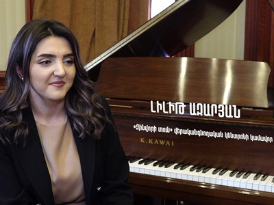Տղաներին դաշնամուր նվագել եմ սովորեցնում, իրենց հետ ես էլ եմ խաղաղվում. «Զինվորի տան» կամավոր