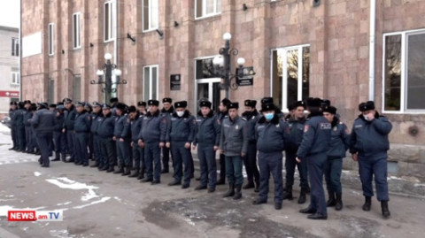 New mayor’s inauguration to be held in Armenia’s Vardenis, there are large number of police officers