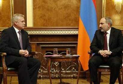 Генсек ОДКБ обсудил с премьер-министром Армении ситуацию в Казахстане