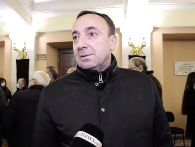 «Կտրվելուց հետո է միայն զգացվում ծառի հաստությունը»․ Հրայր Թովմասյանը՝ Ռազմիկ Դավոյանի մասին