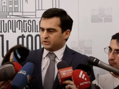 Կողմերը գնացել են իրենց մայրաքաղաքներ՝ քննարկելու այդ օրակարգային հարցերը. Արշակյանը՝ բանագնացների հանդիպման մասին