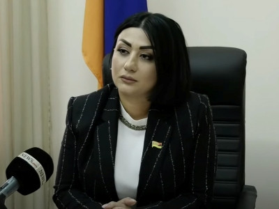 Չեմ պատրաստվում այդ կնոջը քննարկել, միայն ցանկանում եմ, որ երջանիկ լինի. Ստամբուլյանը՝ Ծովինար Վարդանյանի մասին