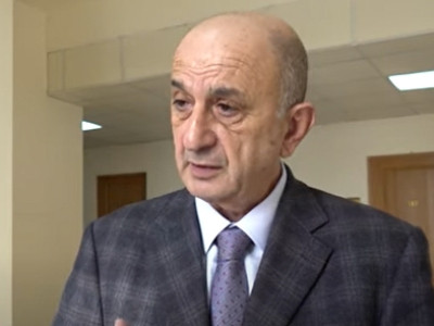 Ինձ որ մնար, ես ընդհանրապես Վանեցյանին չէի ընդգրկի այդ պատվիրակության կազմում, դա խայտառակություն է. Վիգեն Խաչատրյան