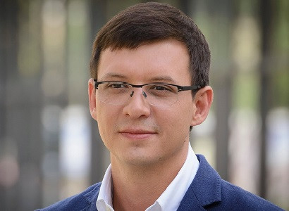 London says Moscow wants to establish Ukraine government loyal to Russia leadership