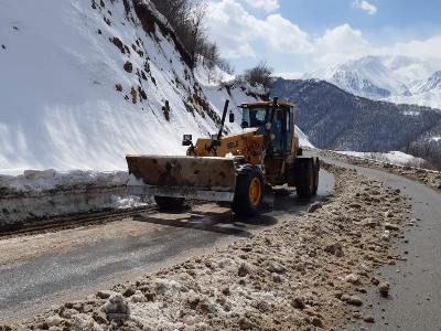 Տաթև-Շինուհայր ճանապարհը դժվարանցանելի է կցորդիչով բեռնատարների համար. 4 մարզերի ճանապարհներին մերկասառույց է