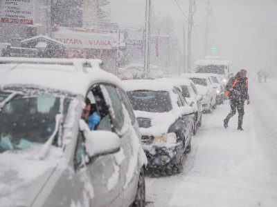 Heavy snow hits Greece