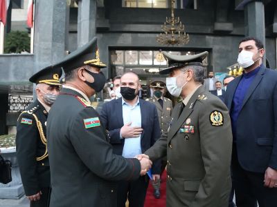 Iran, Azerbaijan defense ministers meet