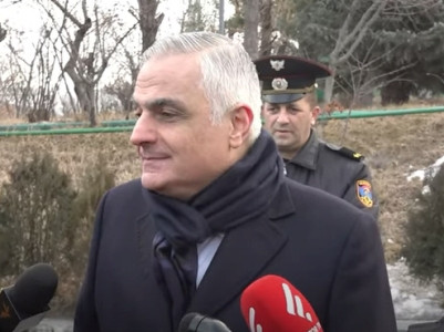 Ի՞նչ եք ուզում, որ ոտքո՞վ գնամ էստեղից. Ես դրան էլ դեմ չեմ. Մհեր Գրիգորյանը՝ ծառայողական մեքենաները կրճատելու մասին