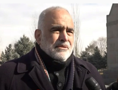 Հույս ունեմ՝ միայն առողջությունը չէ պատճառը. երեւի ուրիշ բաներ ի հայտ եկան. Ր.Հովհաննիսյանը՝ նախագահի հրաժարականի մասին