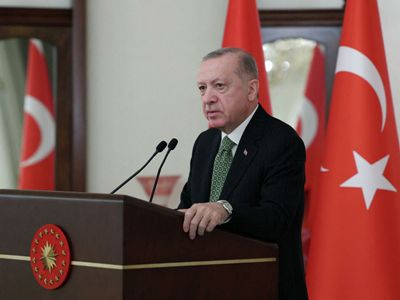 Erdogan says S-400 deliveries are Turkey's internal affair