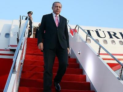 Erdogan arrives in Kyiv