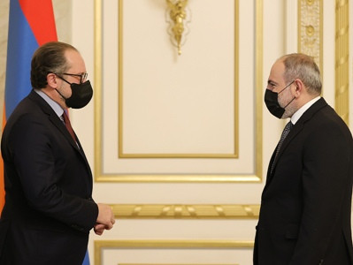 Armenia PM receives Austrian Federal Minister for European and International Affairs