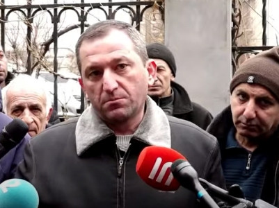 «Պահանջում ենք Հայկ Խանումյանի հրաժարականը». Տեղահանված արցախցիներ