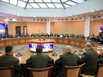 ՀՀ ՊՆ վարչական համալիրում անցկացվել է սպա-իրավաբանների մասնագիտական հավաք