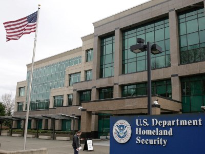 Threat level from extremist groups in US remains high