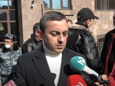 Երկրից դուրս կատու են դառնում, արդեն կոլխոզի նախկին նախագահն է արհամարհանքով խոսում մեր մասին. Սաղաթելյան