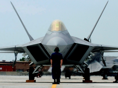 US sends F-22 fighter jets to UAE to defend against Houthi attacks
