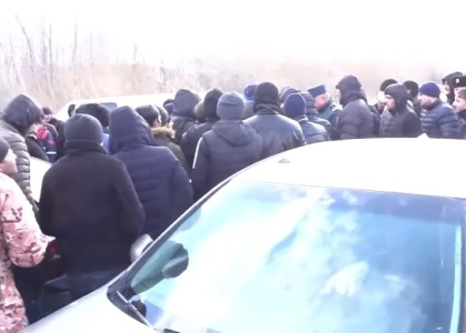 Քաղաքացիները քիչ առաջ բացել են Մարտունի-Վարդենիս ճանապարհը